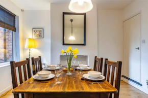Cosy Beeston Cottage - Sleeps 4